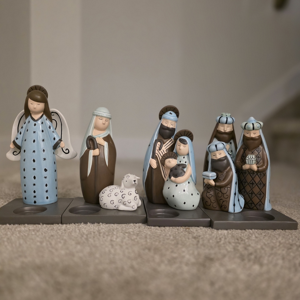 PartyLite Nativity Set in Blue and Brown#christmasdecoration